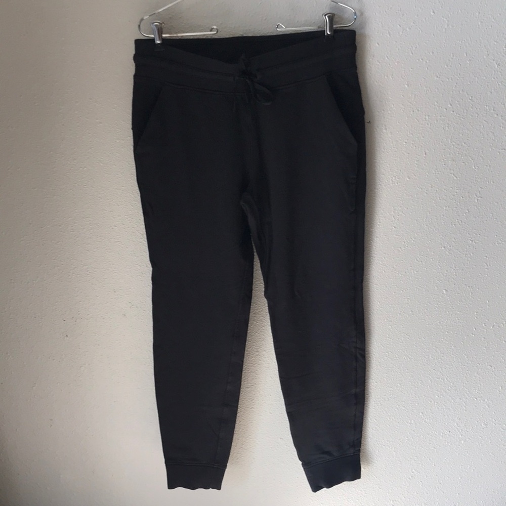 Lululemon Ready to Fleece Jogger Black size 10